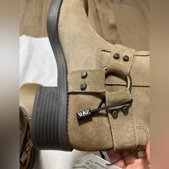 Zara New with Tags Suede Biker Ankle Boots size 10. Please look at pictures. - Picture 12 of 15